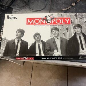 Hasbro Monopoly The Beatles Collector's Edition - Black, White, Red